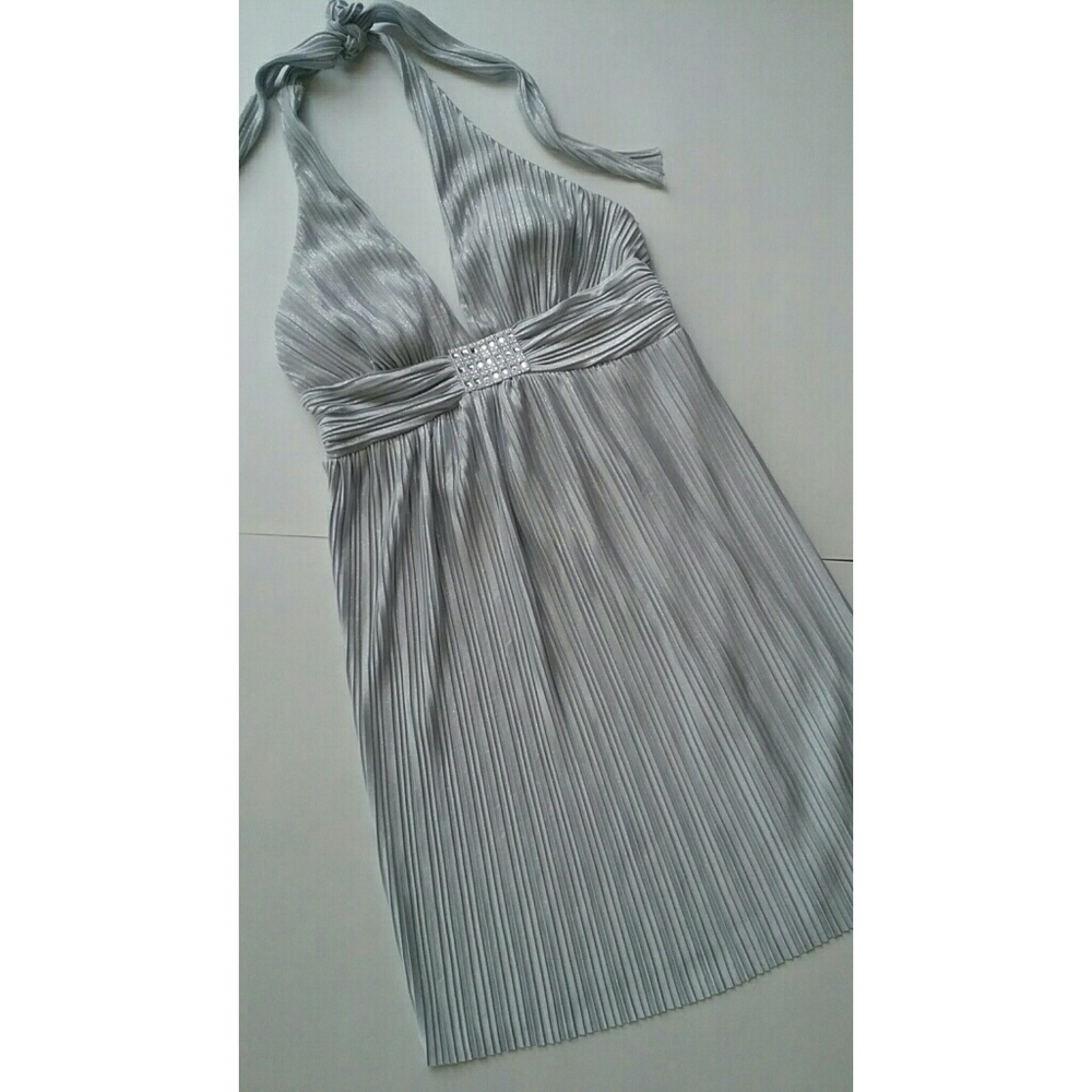Silver halter mini by Morgan & Co. Size 3/4