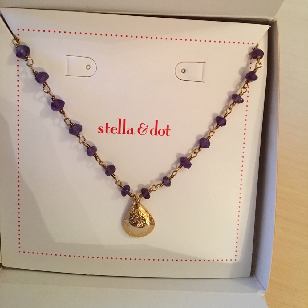 NWT Stella & Dot La Folie Necklace in Purple