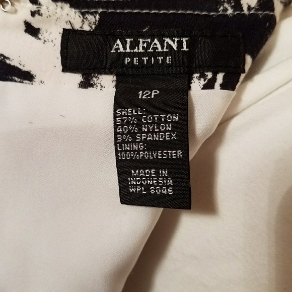 Women's petite Dress - Picture 4 of 5