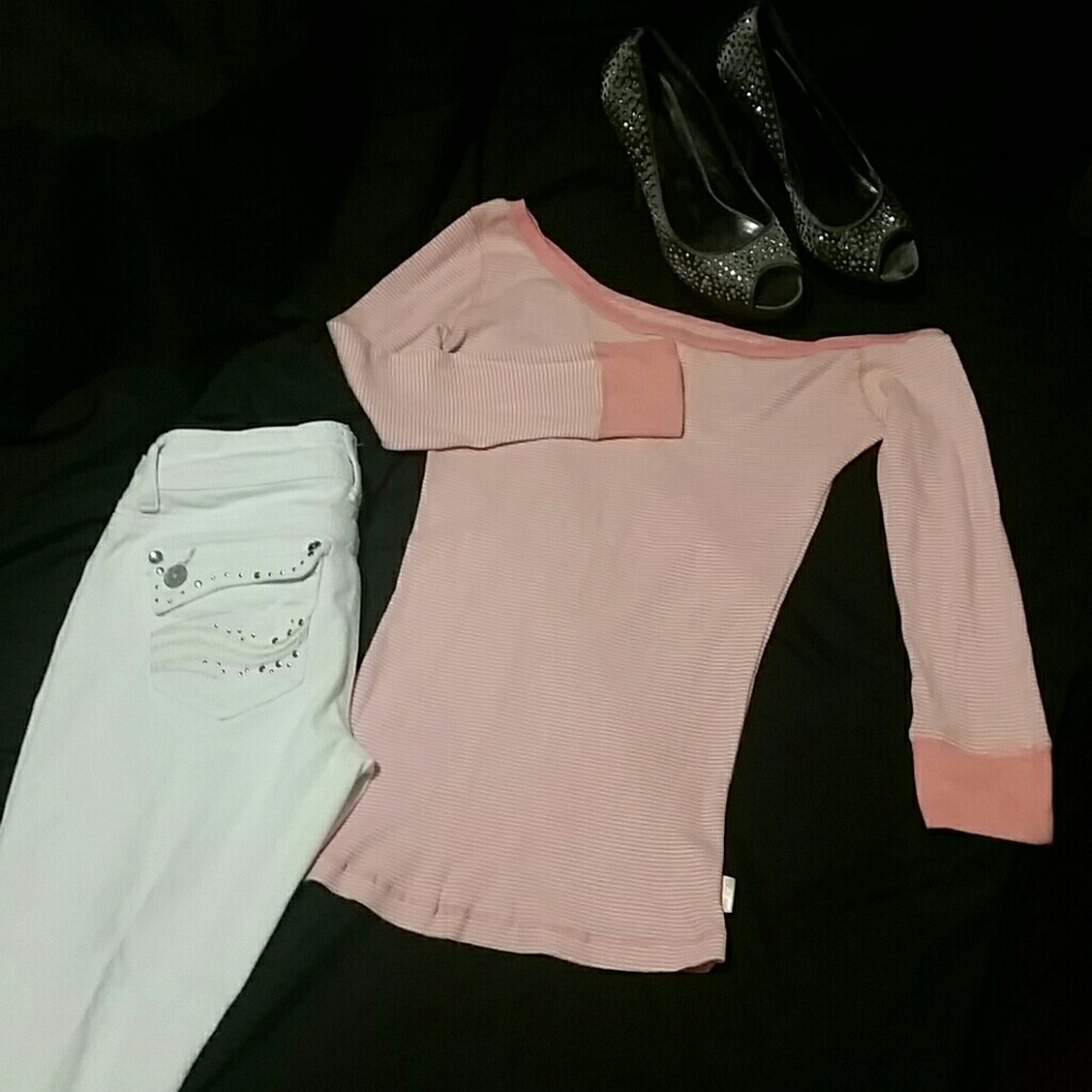 Hollister pink thermal