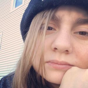 Meet your Posher, Karoline