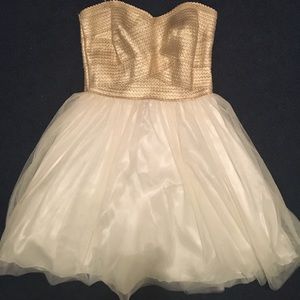 B Darlin Juniors dress