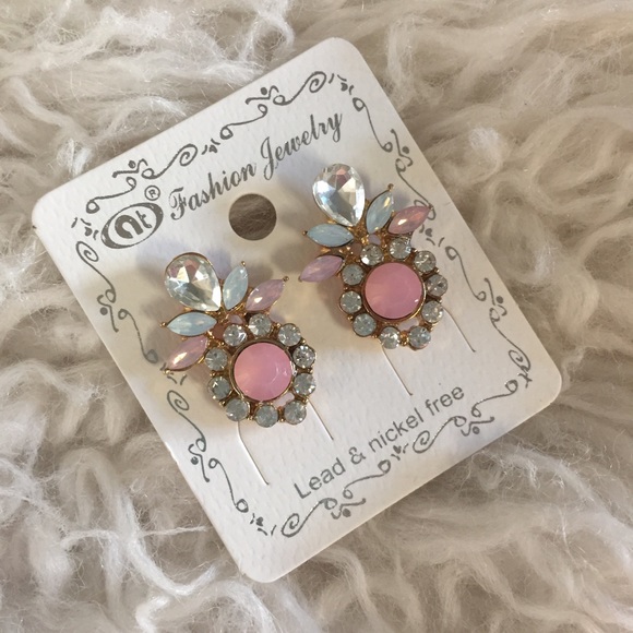 Crystal Fashion Earrings - Picture 1 of 3
