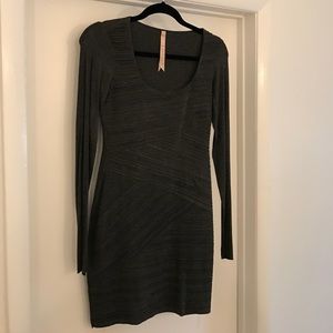B44 grey fitted long sleeve dress - small