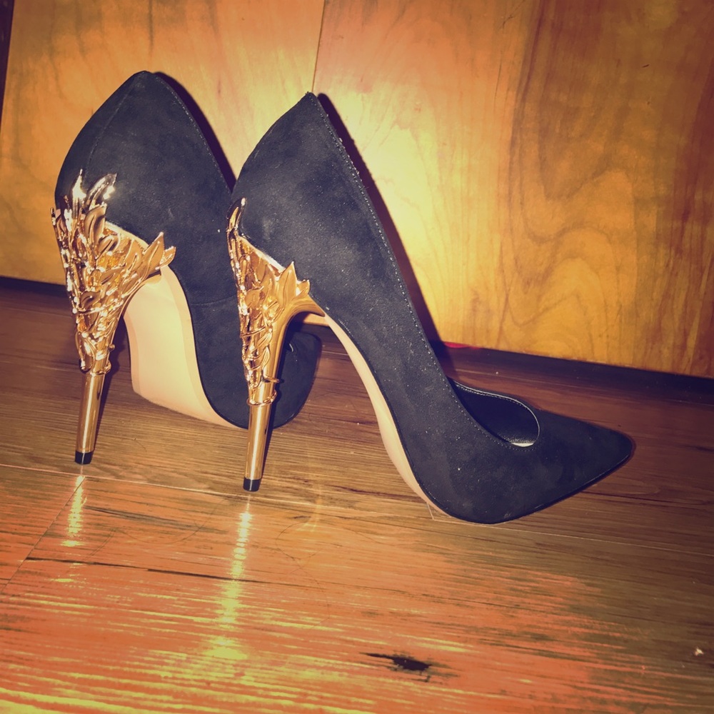 Classy AF heels!