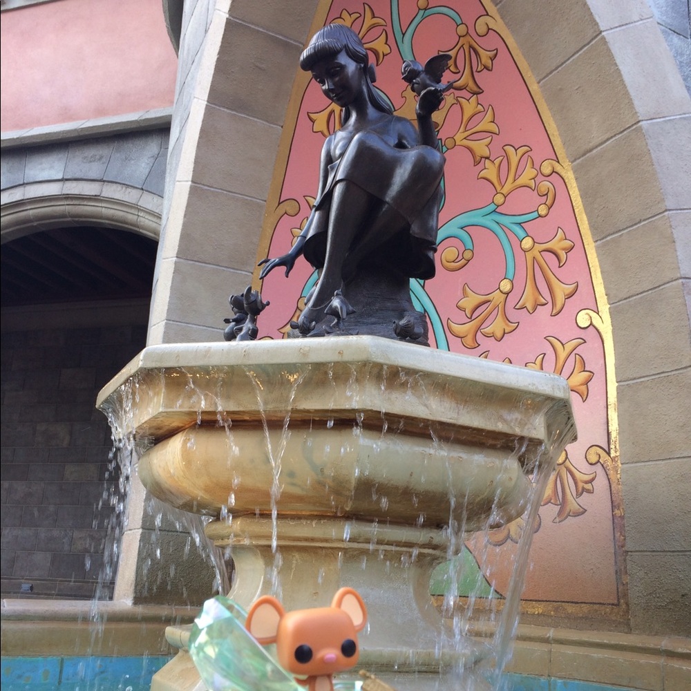 Meet your Posher, Stephanie