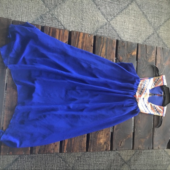 City Studio Dress - Picture 4 of 7