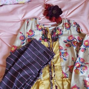 Matilda Jane leggings and long top with hair clip