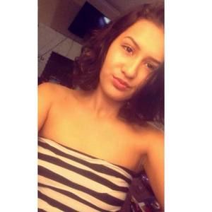 Meet your Posher, Stefanie