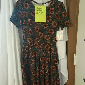 Lularoe medium Amelia