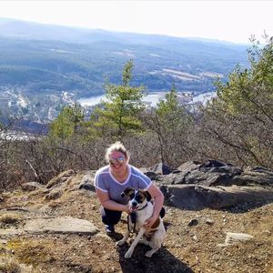 Meet your Posher, Hillary