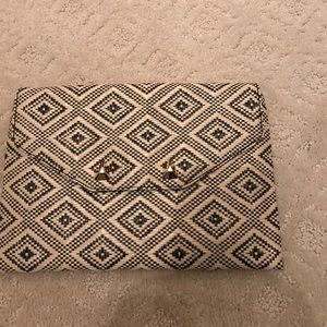 Stella and dot Capri pouch