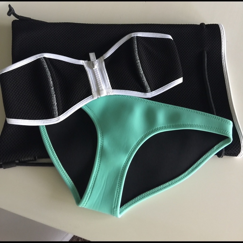XS triangl suit