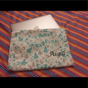 Personal laptop case