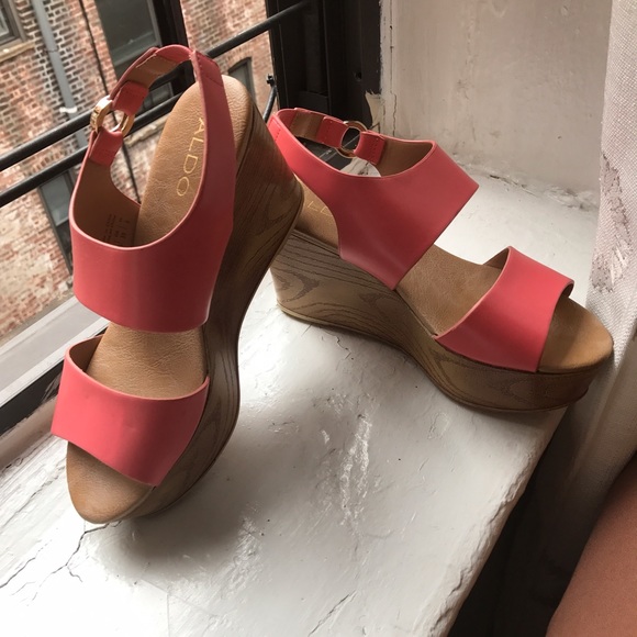 🌼Spring Wedges🌼 - Picture 3 of 4