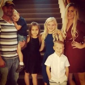 Meet your Posher, Angie