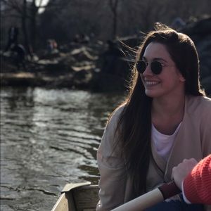 Meet your Posher, Natalia