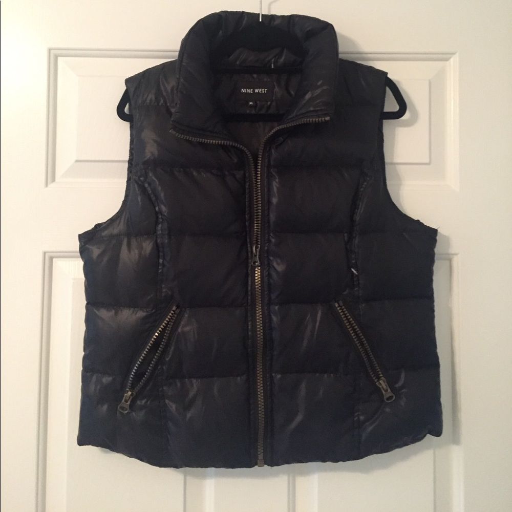 Black puffy vest