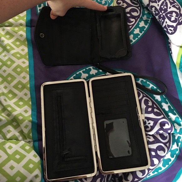 Hollister and forever 21 wallet - Picture 2 of 2