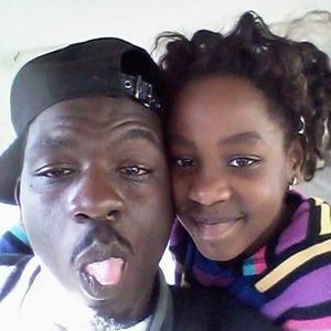 Meet your Posher, Antonio geecheeblak