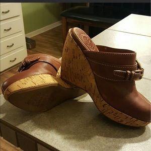 Mule wedges