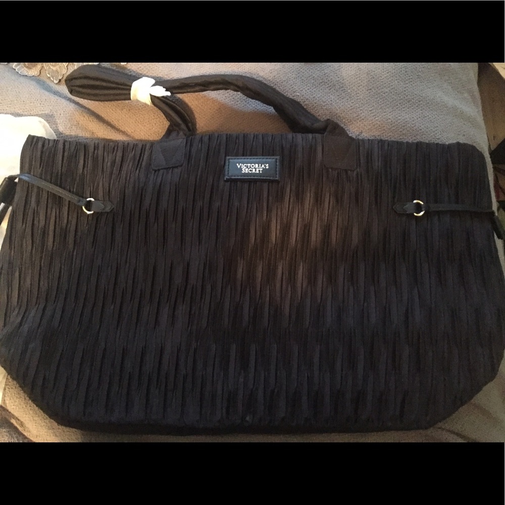VIctoria's Secret tote bag. NWT