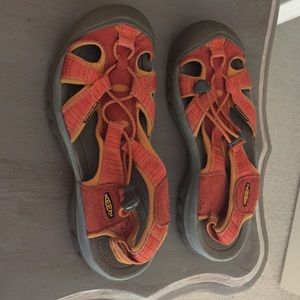 Keen waterproof shoes