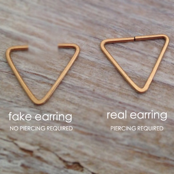 Real OR Fake Triangle Shaped Septum Ring Cartilage Upper Ear Helix Hoop Earring - Picture 2 of 6