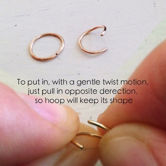 Real OR Fake Triangle Shaped Septum Ring Cartilage Upper Ear Helix Hoop Earring - Picture 3 of 6
