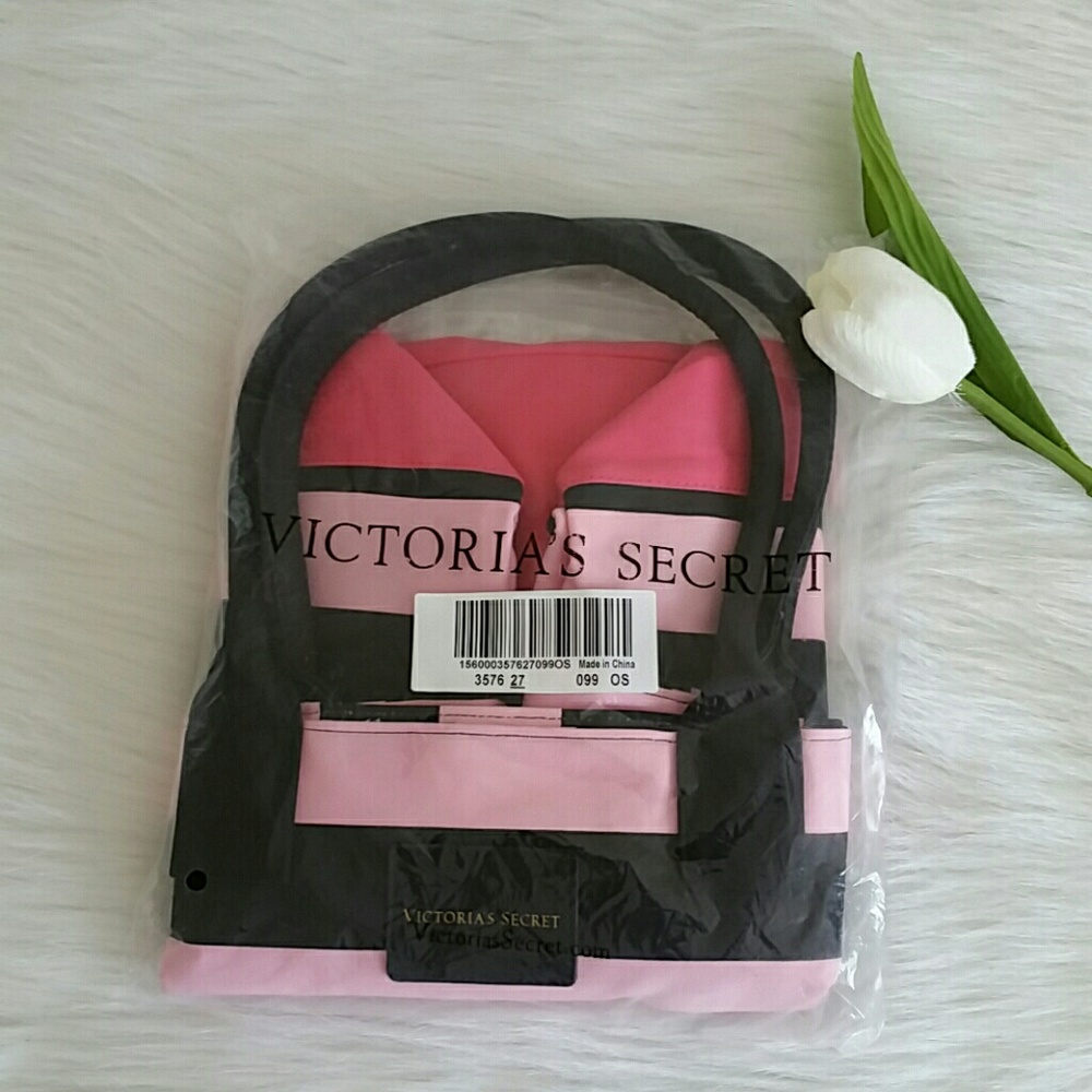Beautiful Victoria's Secret Bag New with tag. - Picture 2 of 5