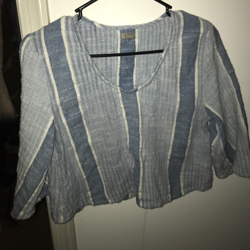 Ecote cropped top.