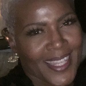 Meet your Posher, Yolanda