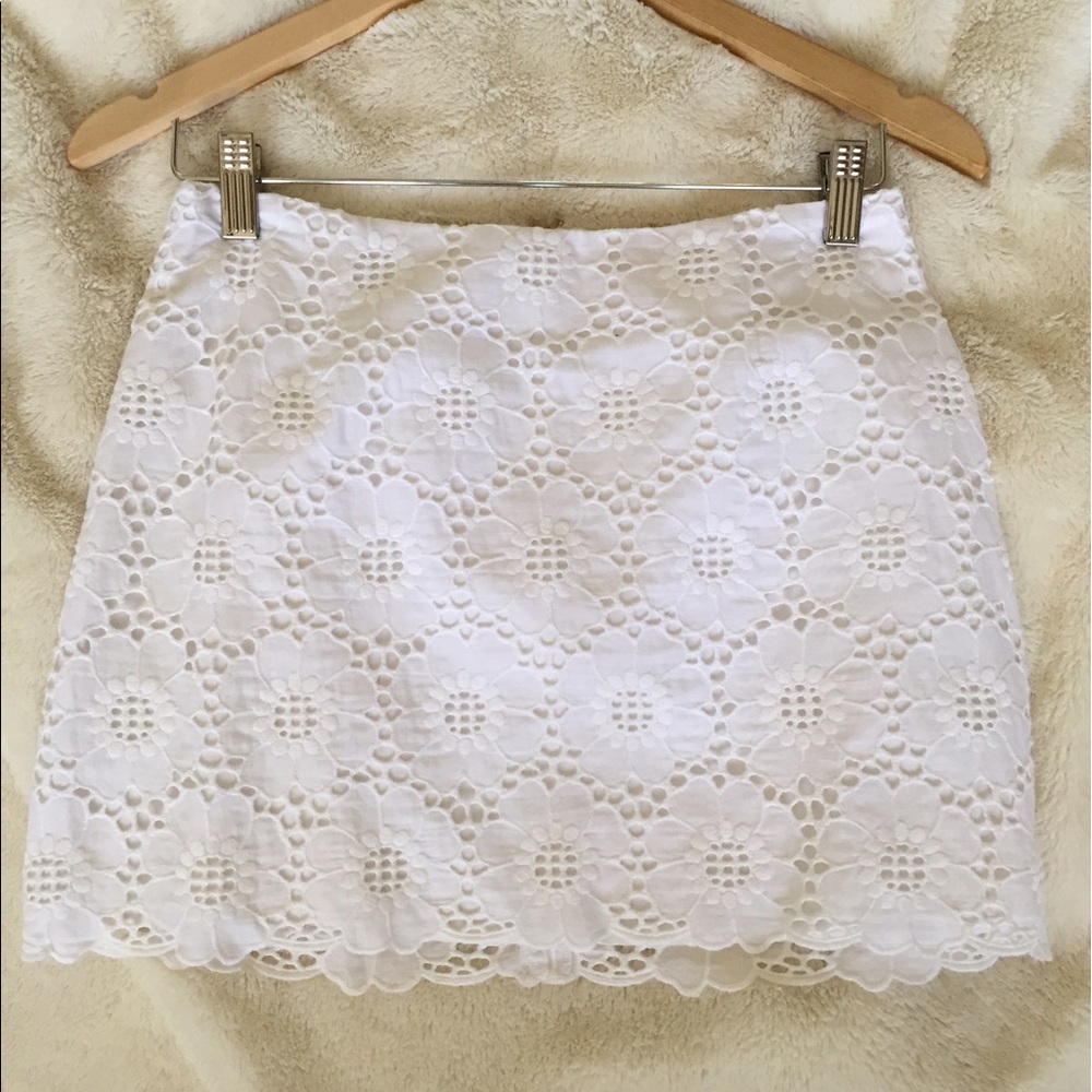 Lilly Pulitzer Resort White Eyelet 'Tate' skirt