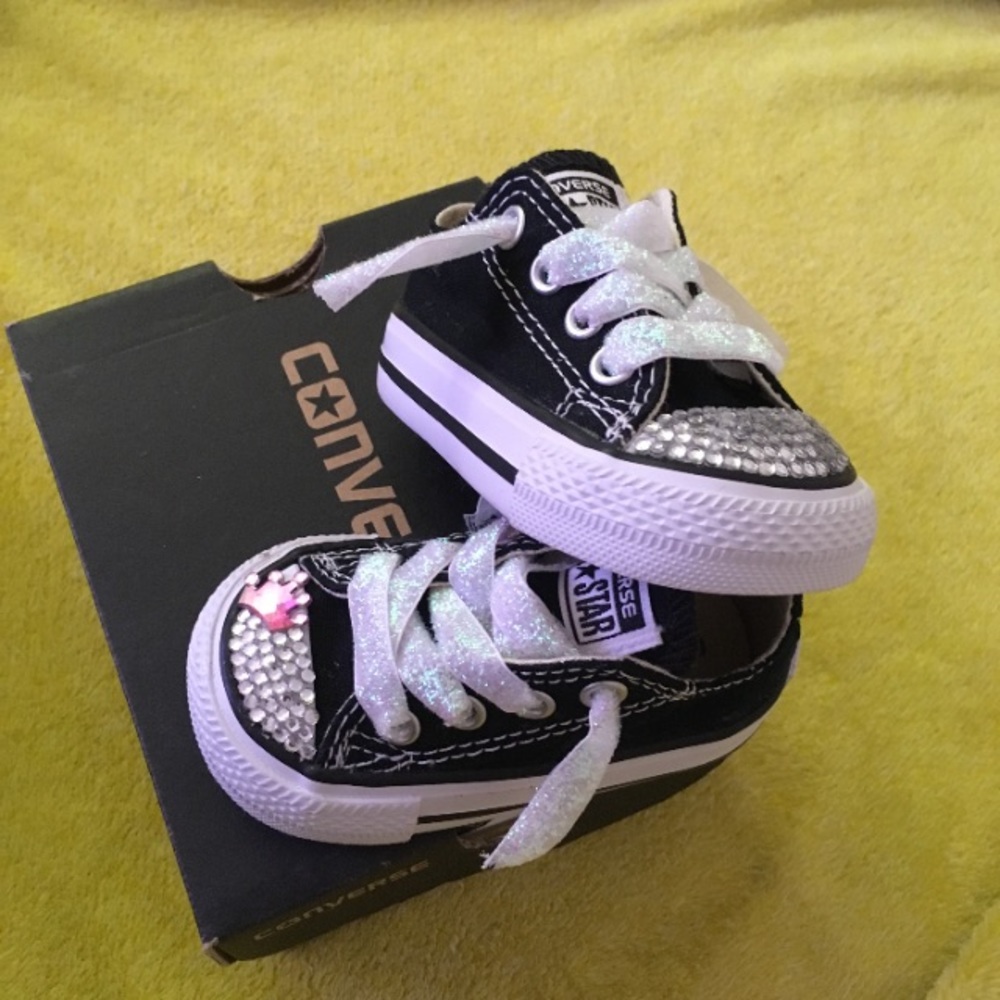 Customized infant Converse - Picture 2 of 4