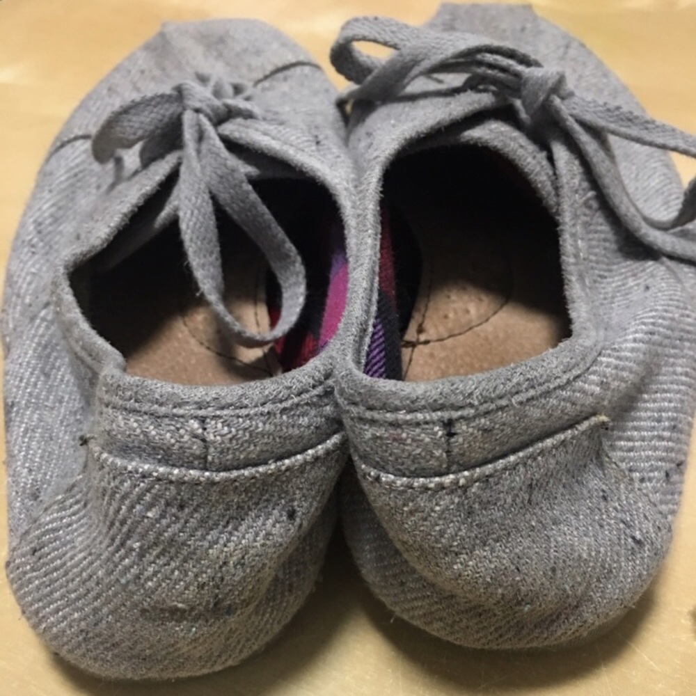 TOMS Cordones