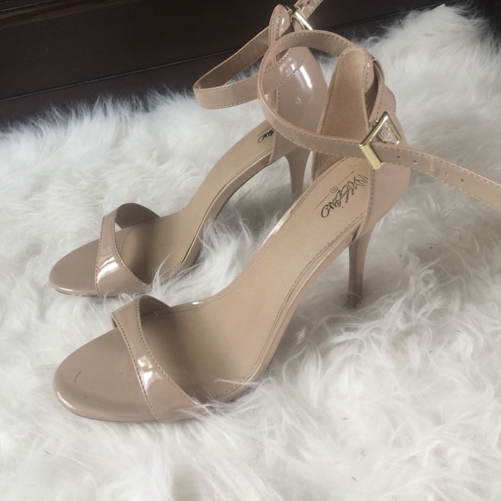 Mossimo Nude Ankle Strap Heels