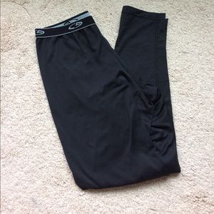 Black athletic leggings