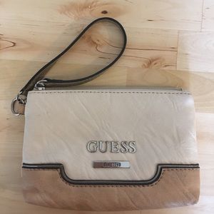 Guess wristlet lightly used