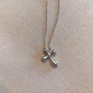 Elsa Peretti Tiffany & Co Cross Necklace