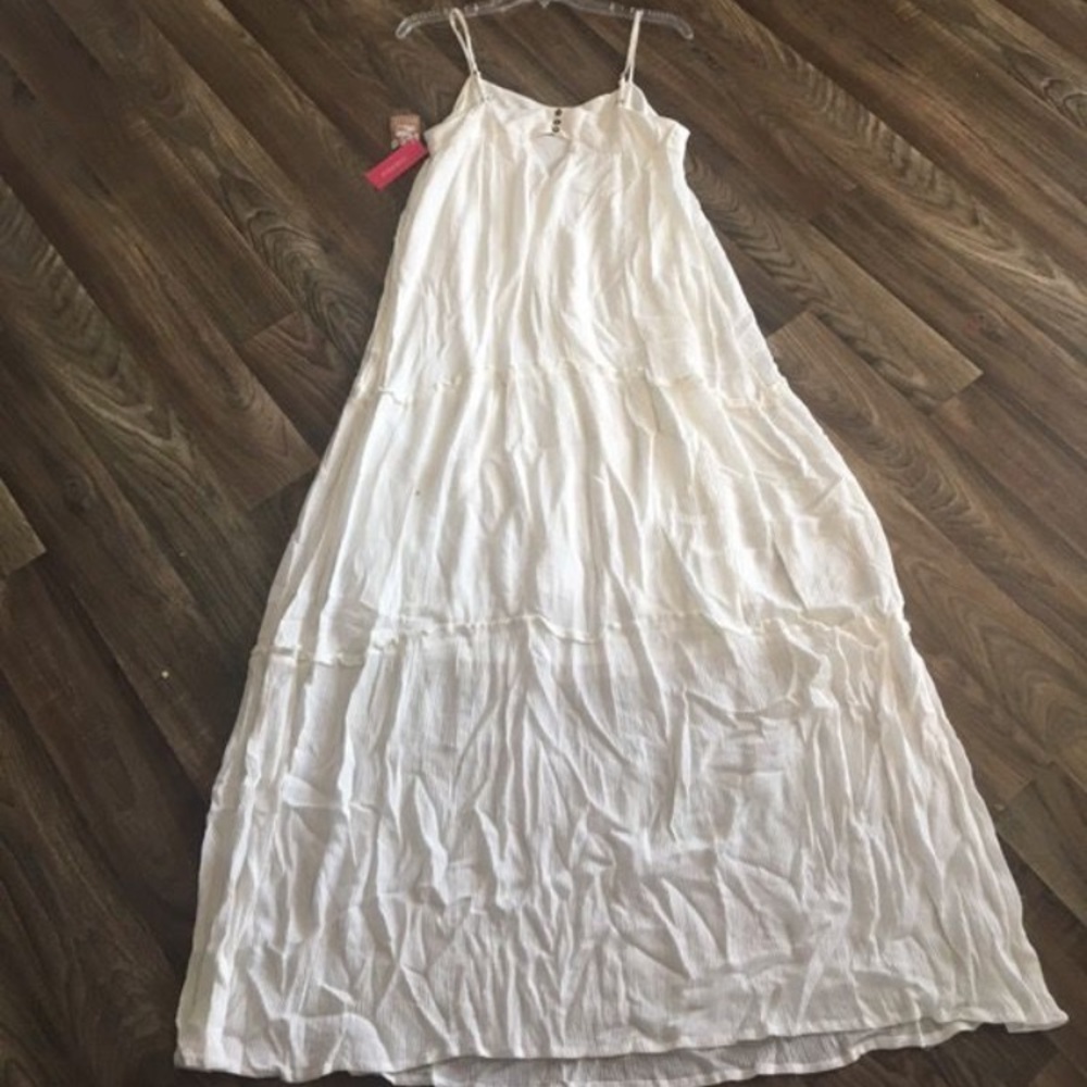 White Maxi Xhiliration dress
