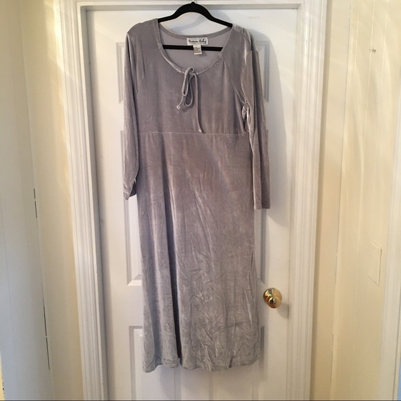 Victoria Holley Crushed Velvet Dress GOT - Picture 1 of 8