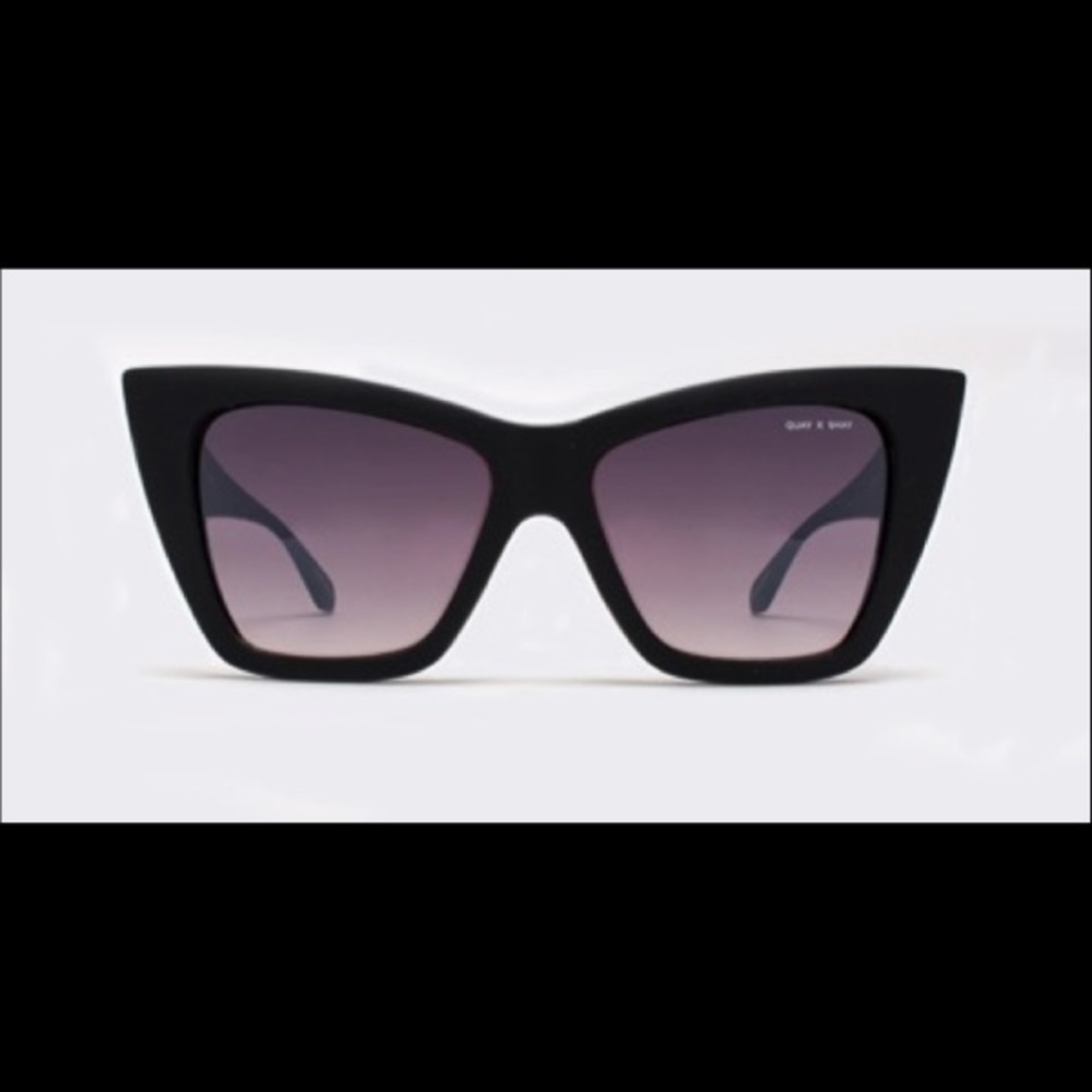 Quay x Shay [Mitchell] Vesper Sunnies