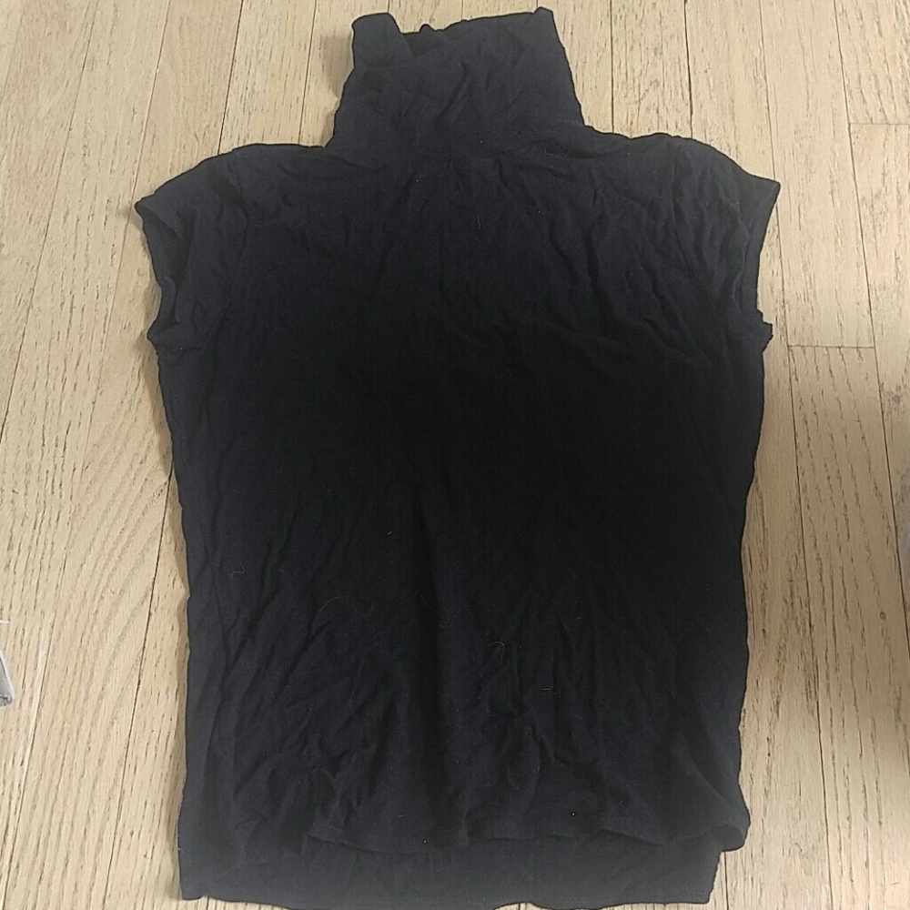 *DKNY long sleeveless tneck