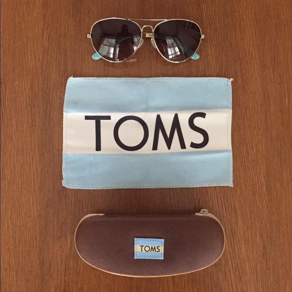 TOMS Sunglasses