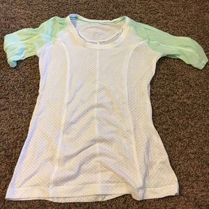 Women's Lululemon top