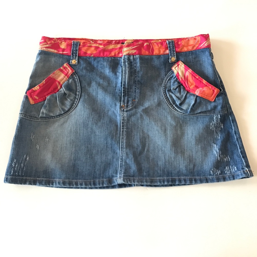 Dolce & Gabbana denim mini skirt size 6
