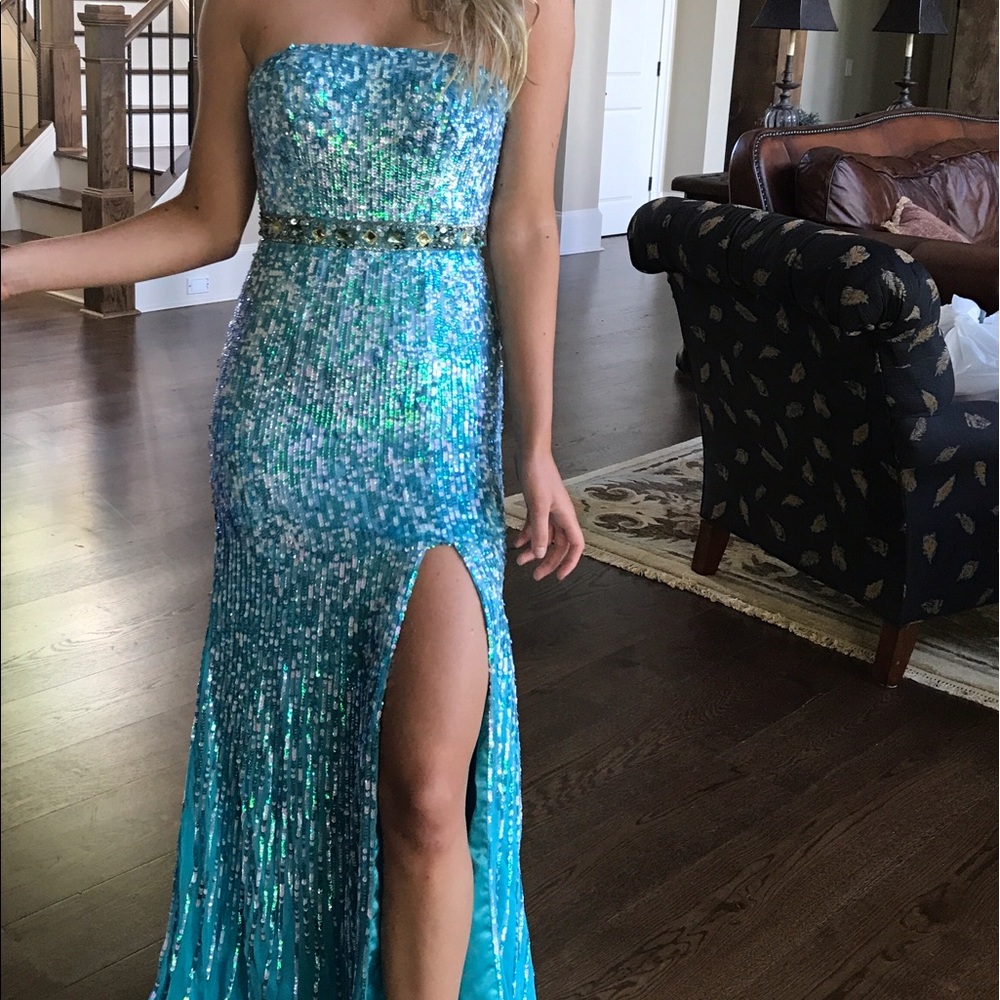 Sherri Hill Exclusive Dress