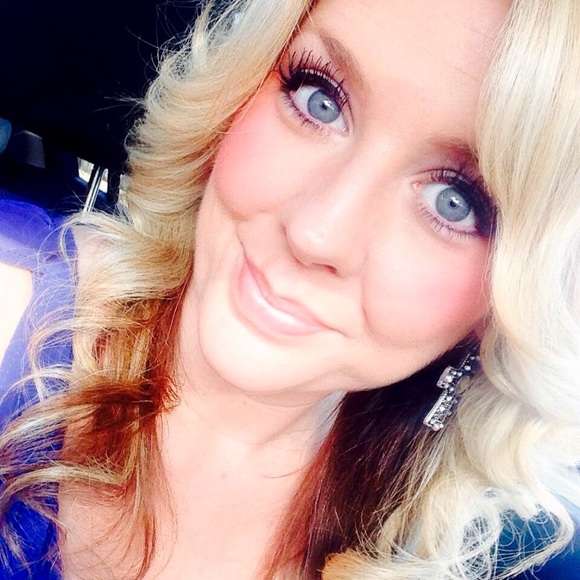 Meet your Posher, Chelsea - Picture 1 of 1