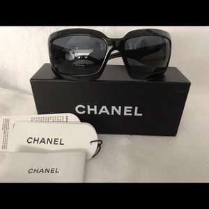 Authentic mother pearl Chanel sunglasses