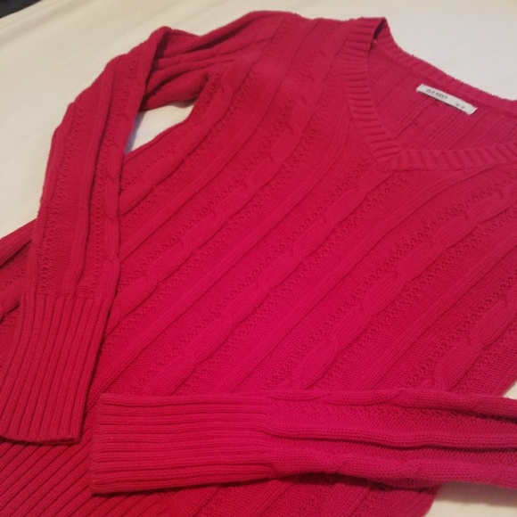 "PRICE DROP" - Old Navy V-neck Red Sweater - Picture 1 of 1